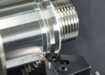 Нарезка резьбы в нержавейке в Москве