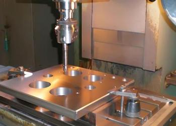 Фрезерование отверстий в Москве