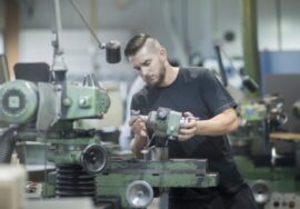 Услуги токаря-фрезеровщика в Москве