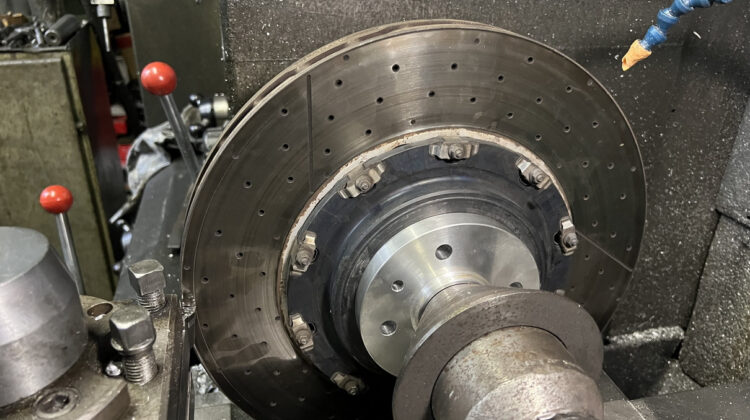 Профессиональная заточка тормозных дисков