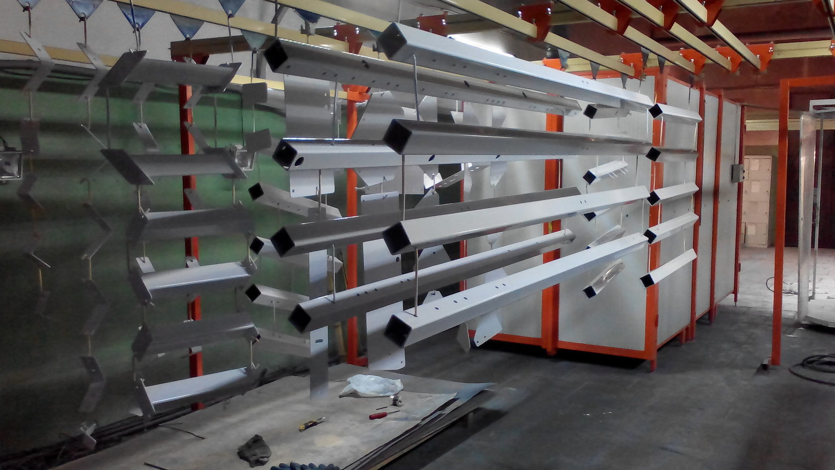 Порошковая покраска алюминиевого профиля в Москве