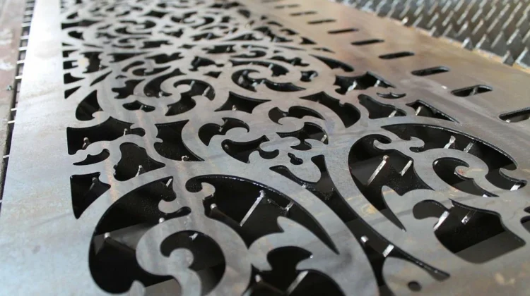 Лазерная фигурная резка металла в Москве